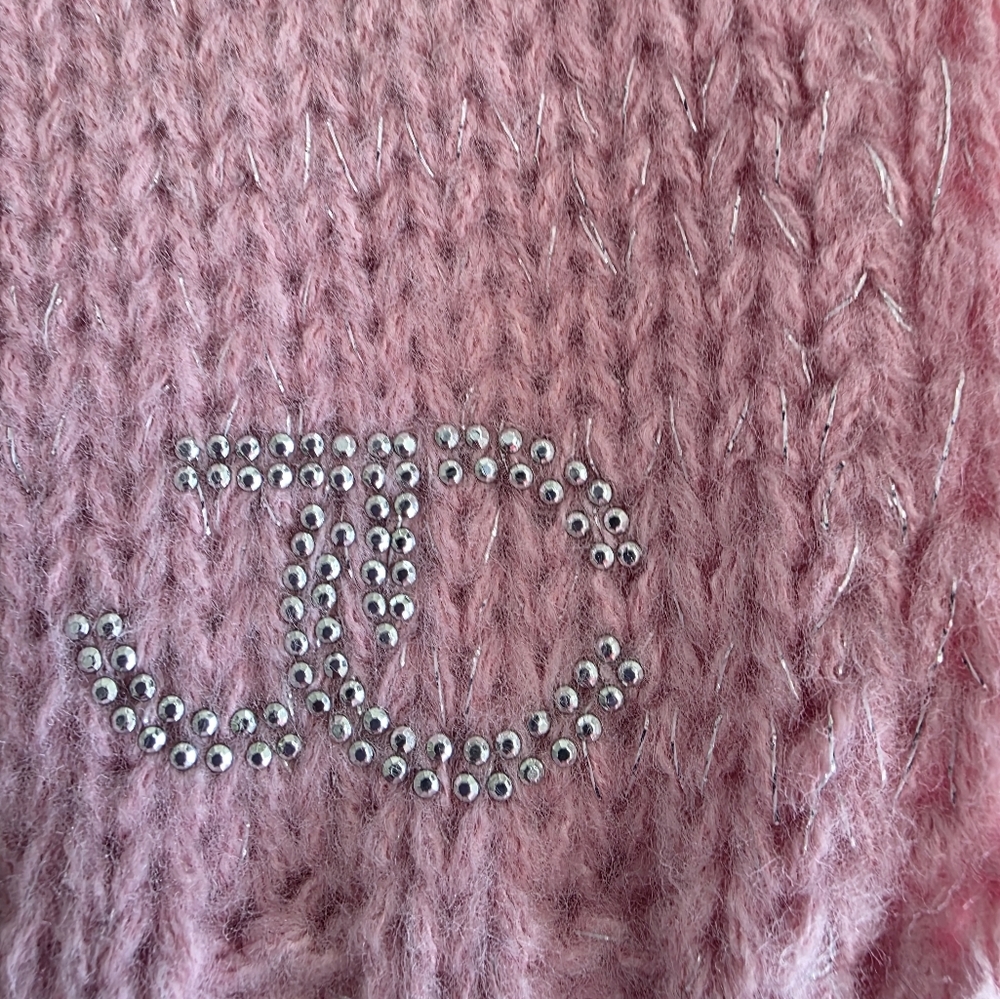 Juicy Couture 3PC Winter Gift Set Scarf, Hat And Gloves With Embellished Logo - Picture 5 of 7